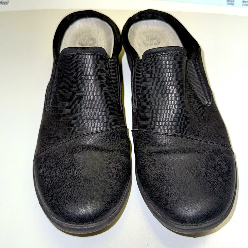 Clark’s Cloudsteppers Sillian Clog Mule slip-on black shoe lightweight size 9 M